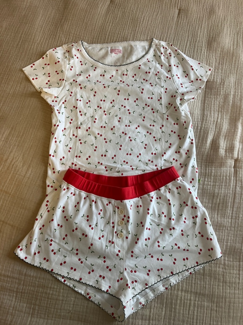 Cozyland Cherry-Print Short Pajama Set